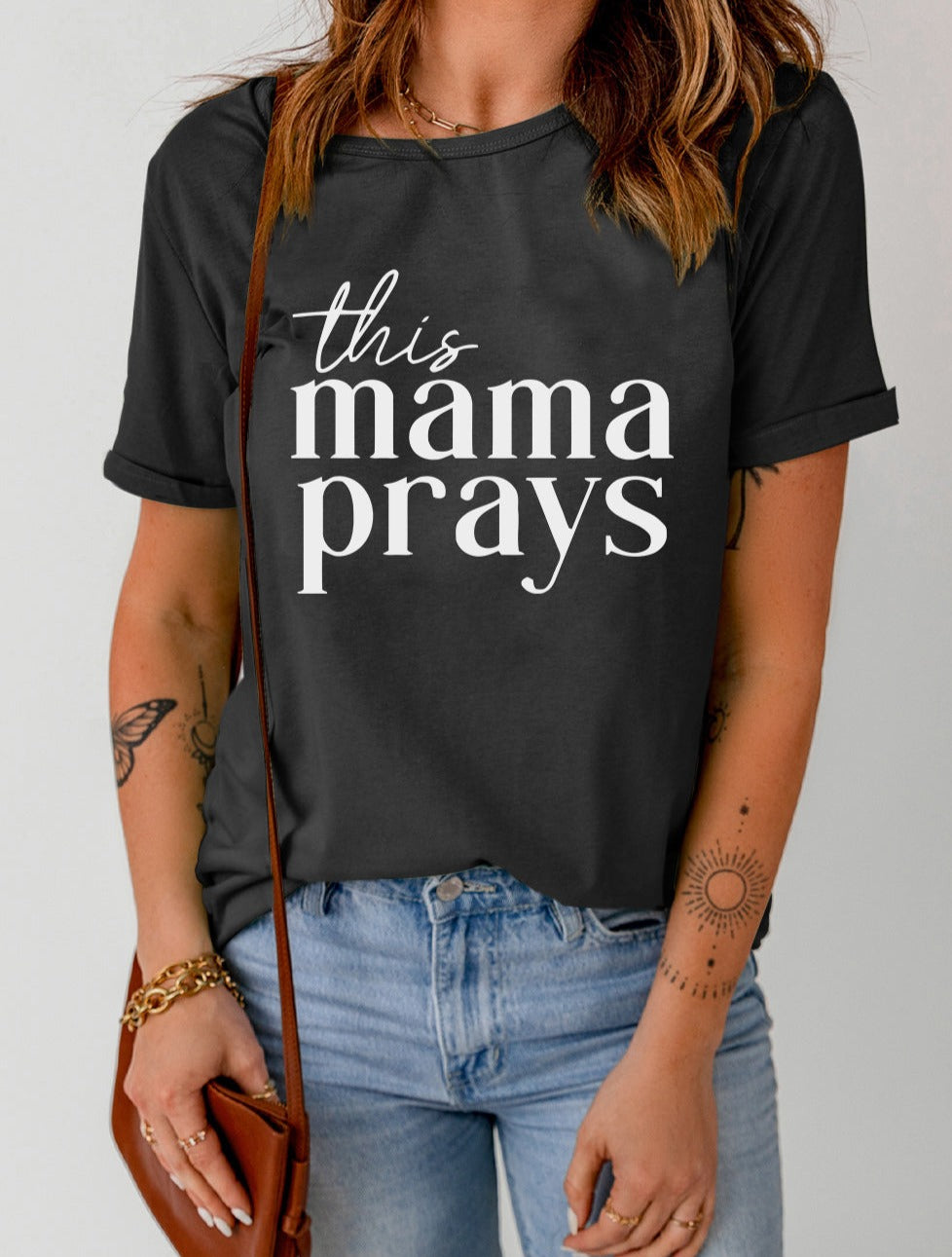 THIS MAMA PRAYS Graphic Tee - Cheeky Chic Boutique