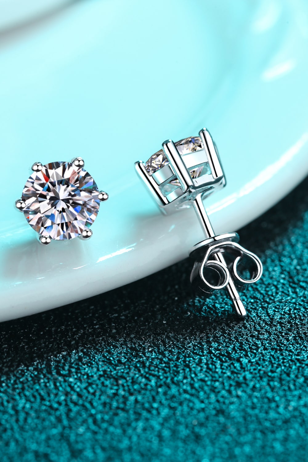 Endless Cheer Moissanite Stud Earrings - Cheeky Chic Boutique