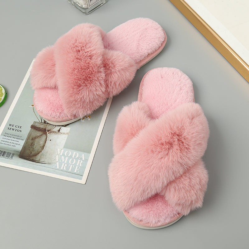 Movie Night Faux Fur Slippers Sand / L