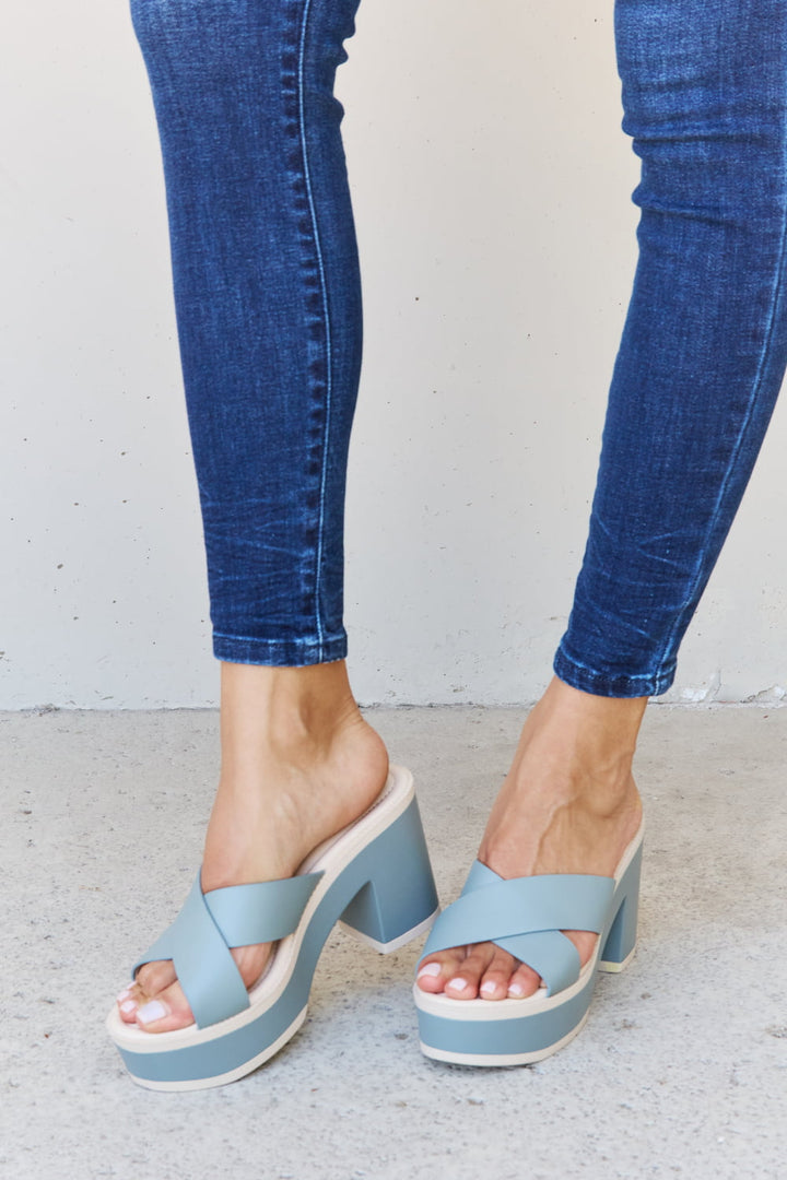 Cherish The Moments Contrast Platform Sandals - Cheeky Chic Boutique