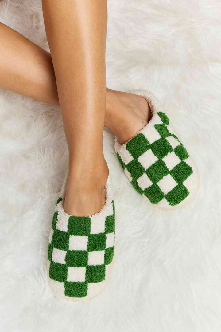 Retro Checkered Slippers - Cheeky Chic Boutique