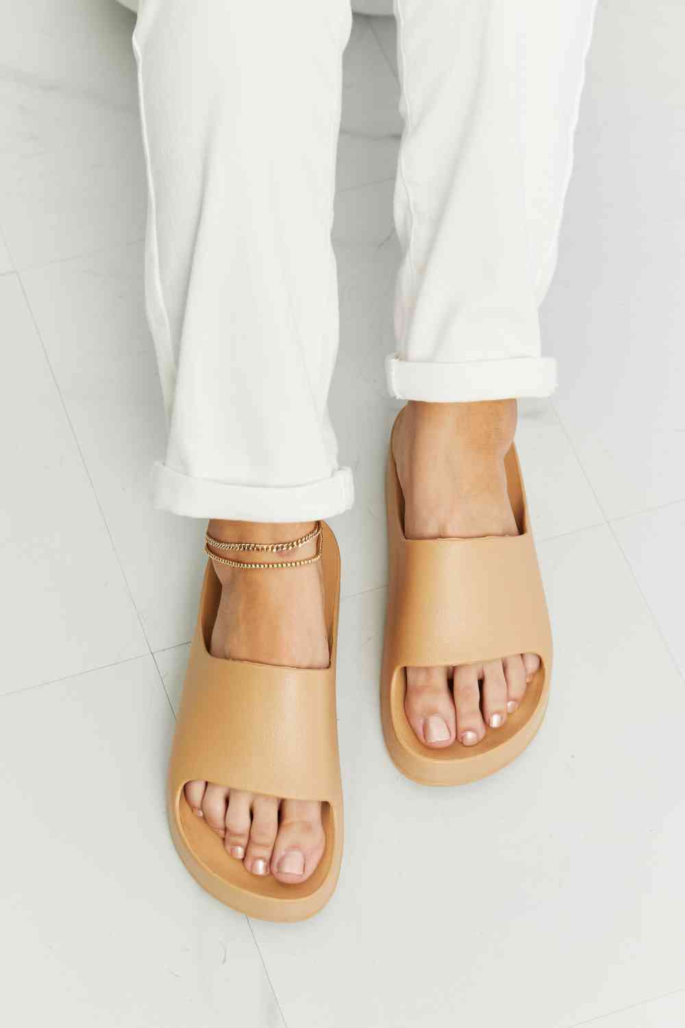 WILD DIVA Summer Feels Platform Slide - Cheeky Chic Boutique