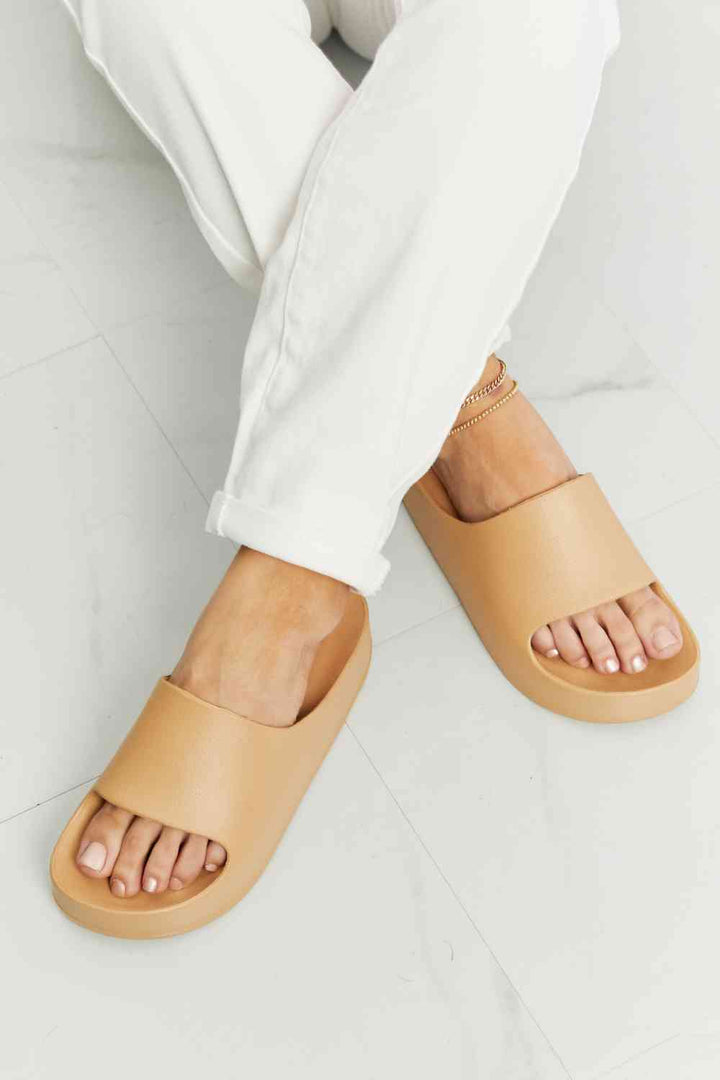 WILD DIVA Summer Feels Platform Slide - Cheeky Chic Boutique