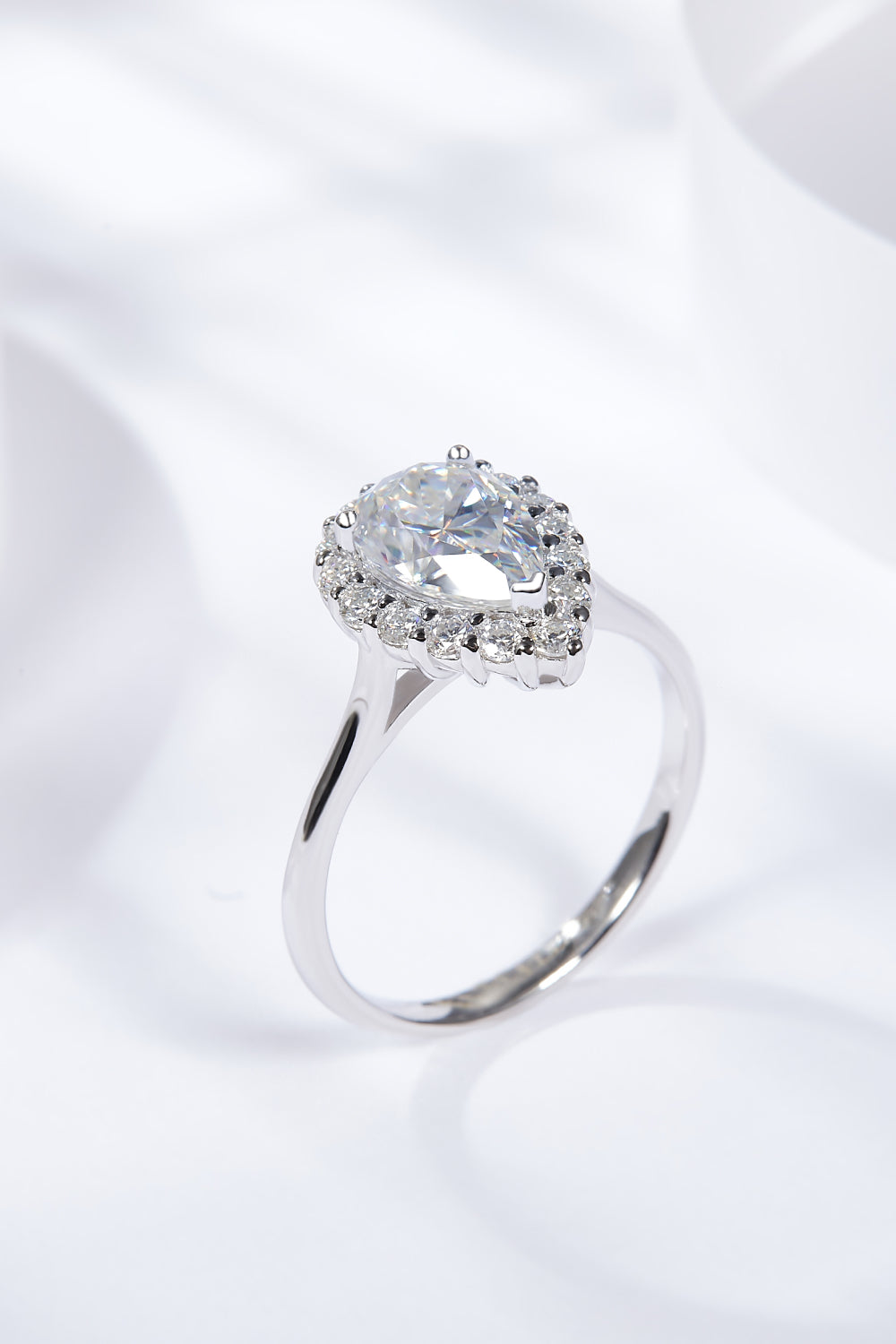 1.5 Carat Moissanite Teardrop Ring - Cheeky Chic Boutique