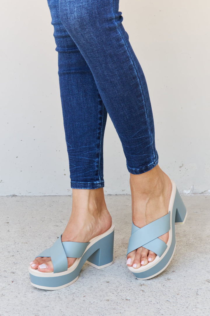 Cherish The Moments Contrast Platform Sandals - Cheeky Chic Boutique